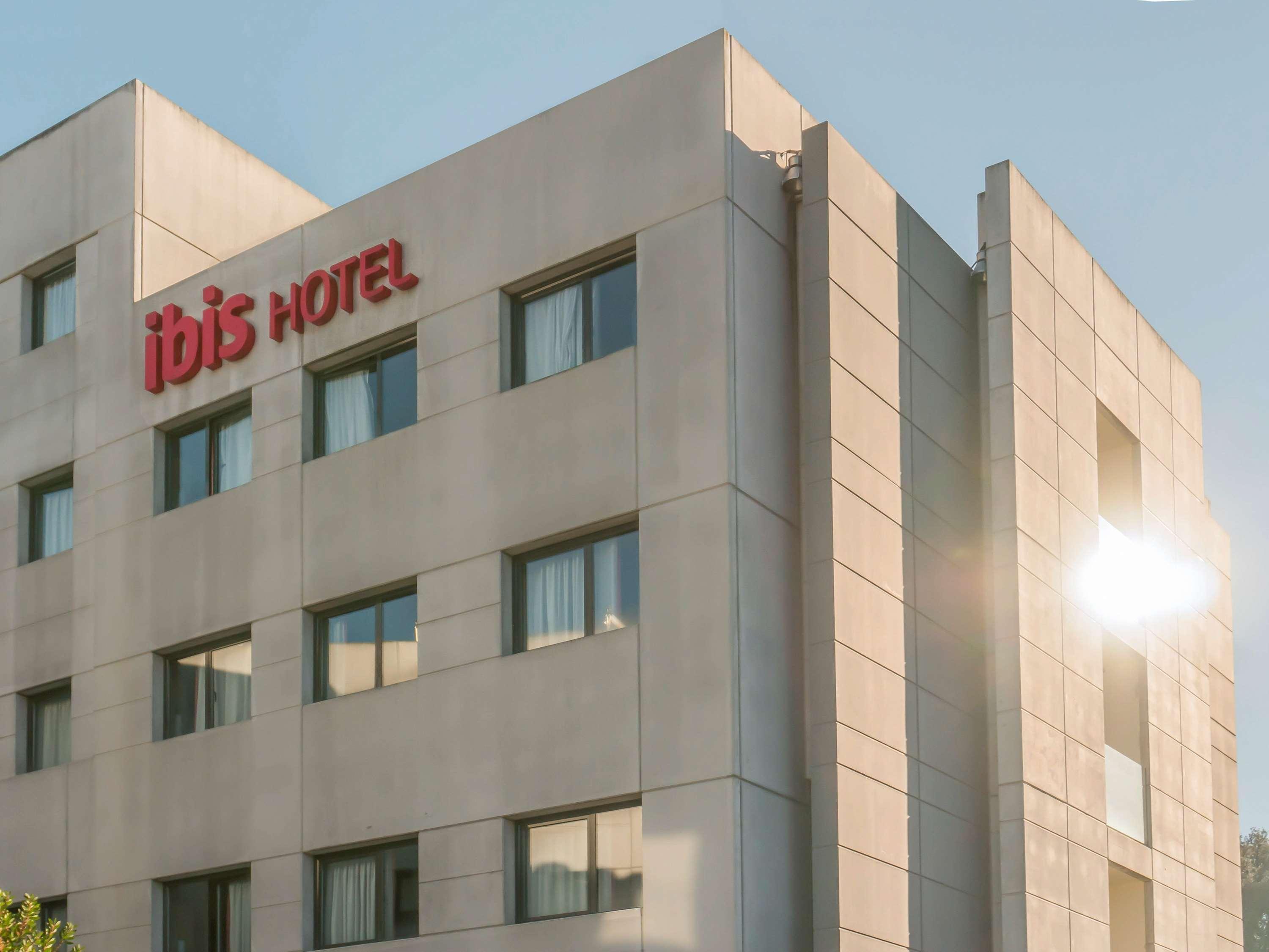 Ibis Girona Hotel Eksteriør billede