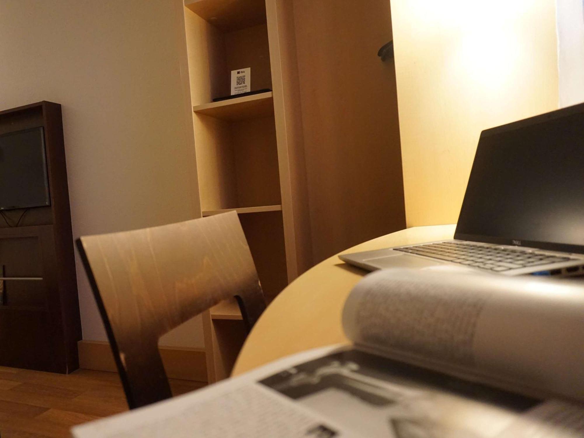 Ibis Girona Hotel Eksteriør billede