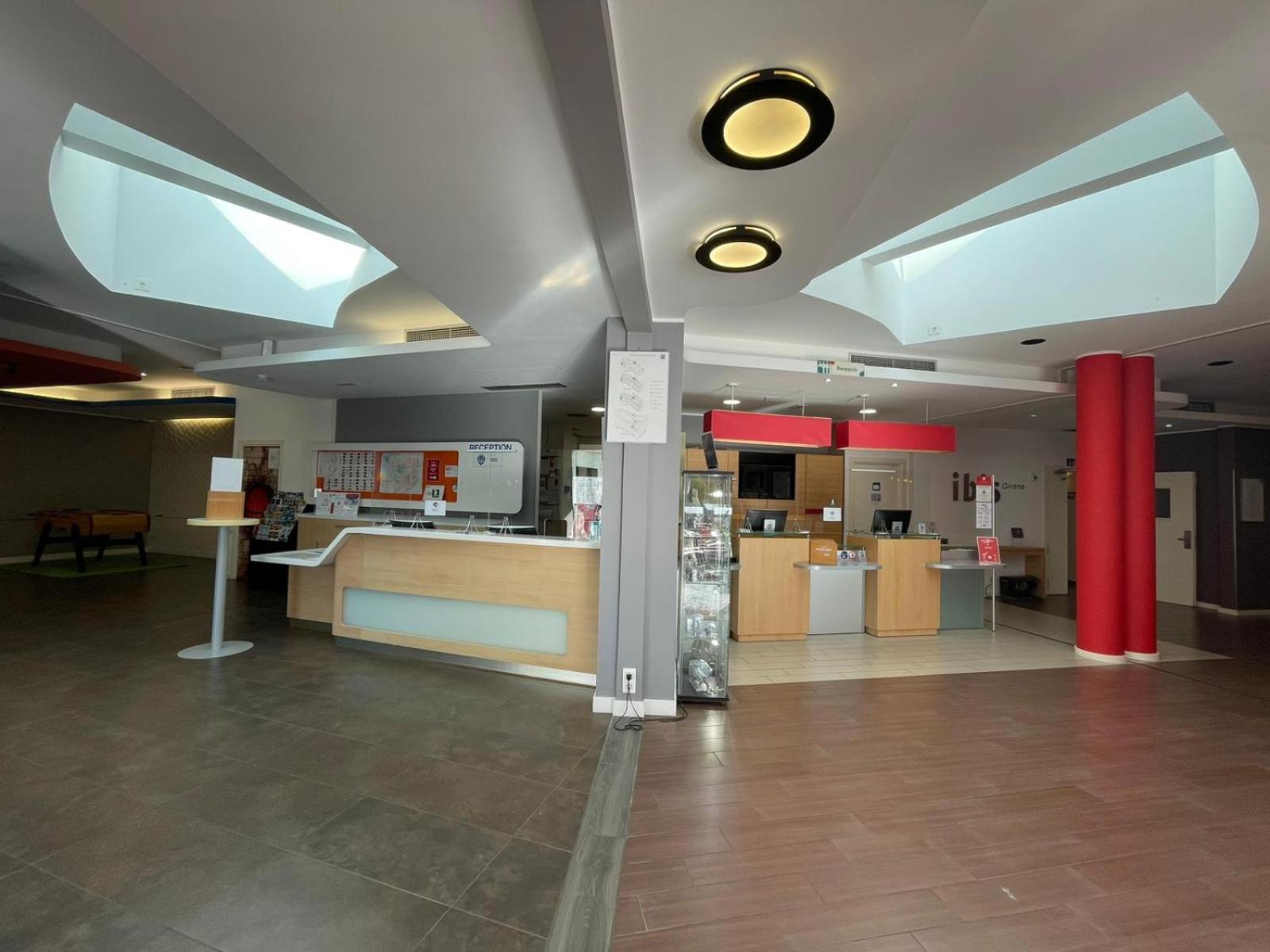 Ibis Girona Hotel Eksteriør billede