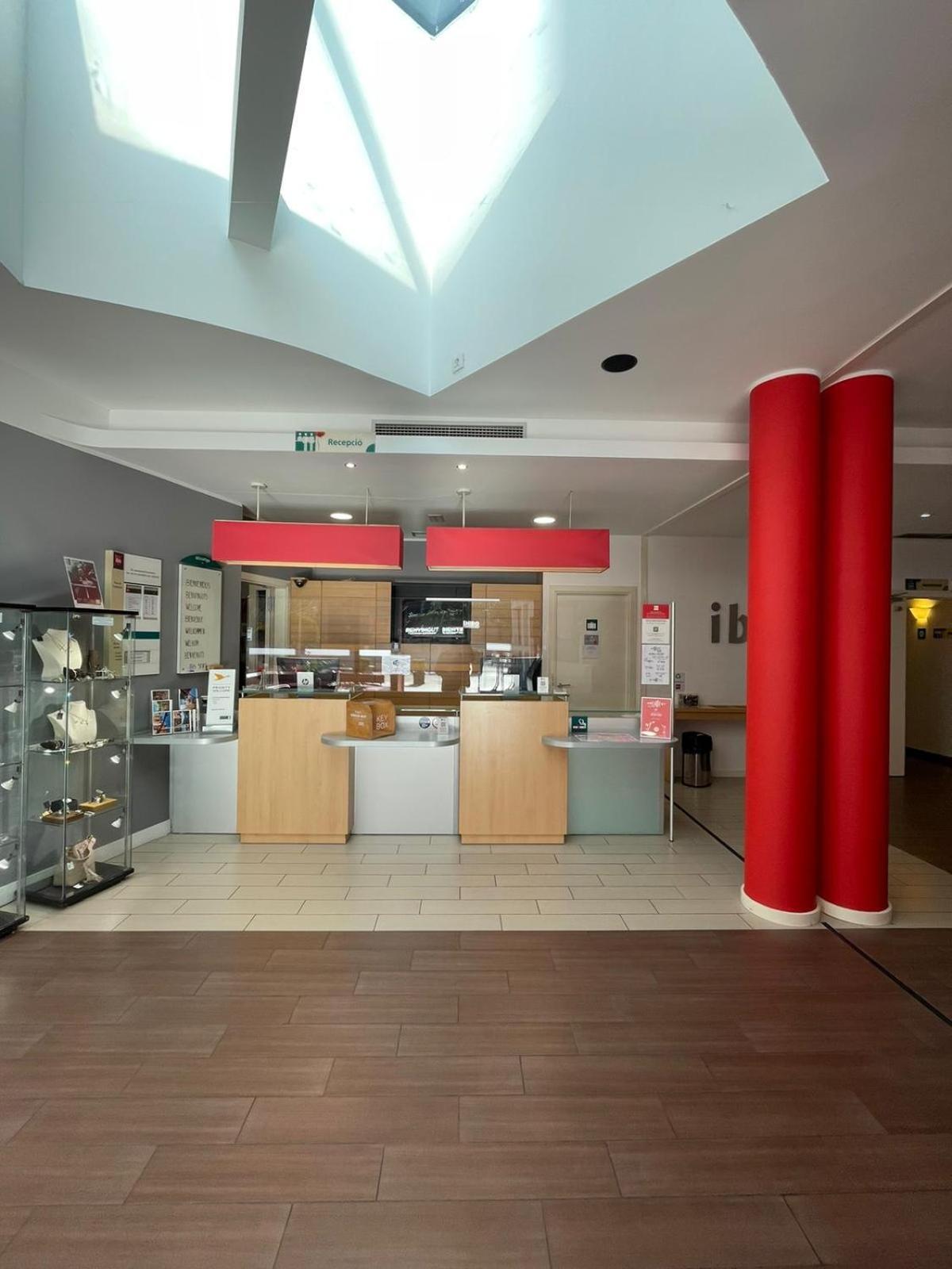 Ibis Girona Hotel Eksteriør billede