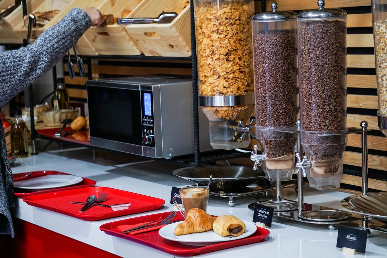 Ibis Girona Hotel Eksteriør billede
