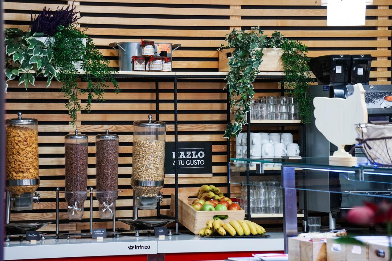 Ibis Girona Hotel Eksteriør billede